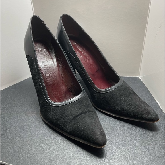 TOD'S Classic Black Suede Leather Trim Pumps Pointed Toe Slip On Heel Sz 37-US 7 - Picture 1 of 15